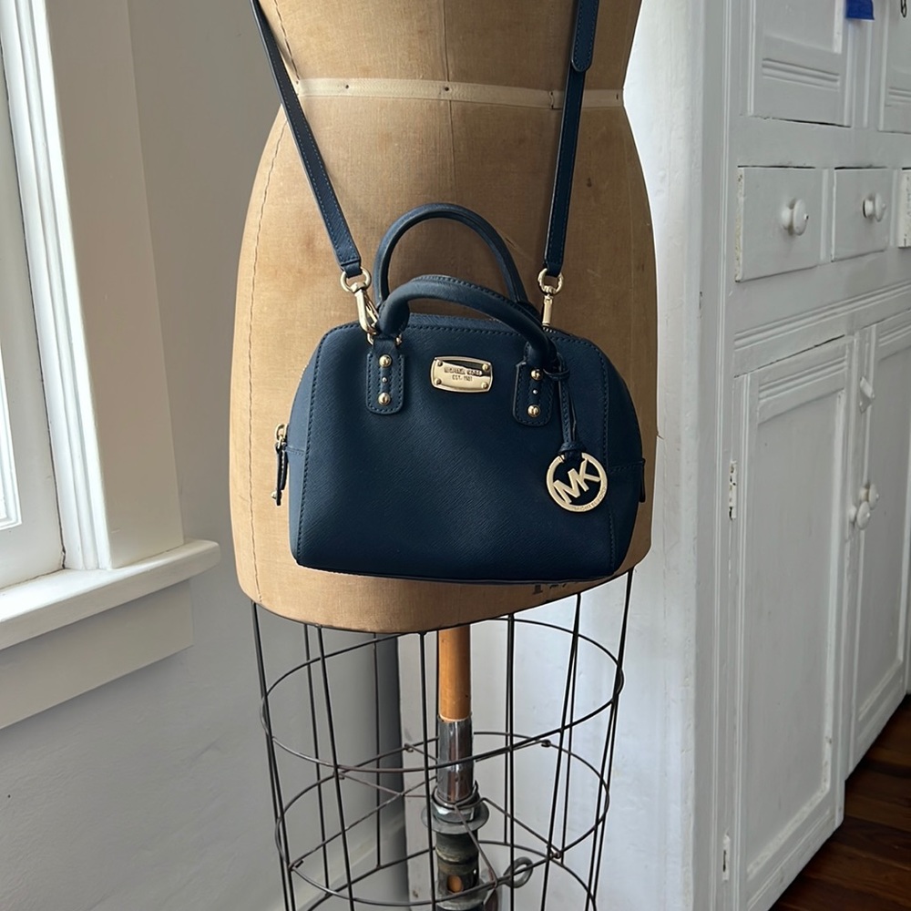 Michael Kors Saffiano Leather Mini Crossbody bag with matching wallet